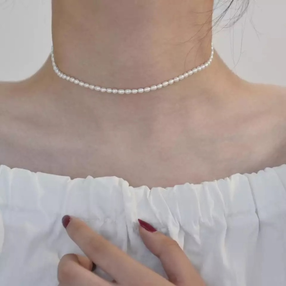 Pearl chocker necklace